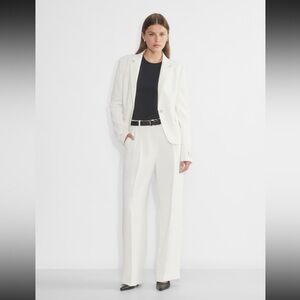 Aritzia Effortless Pant